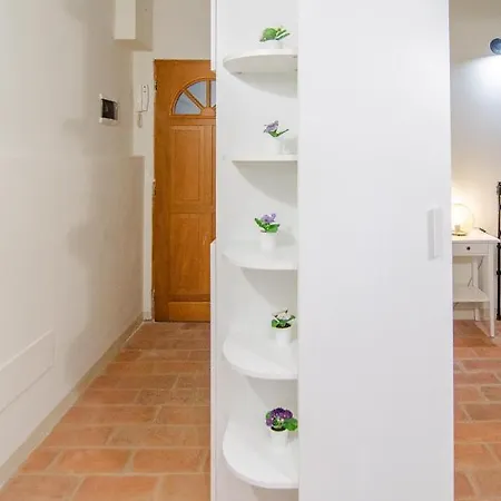 Residenza New Dalmazia 6 Apartment Parma